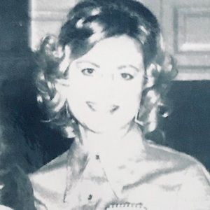 Meet your Posher, Loretta